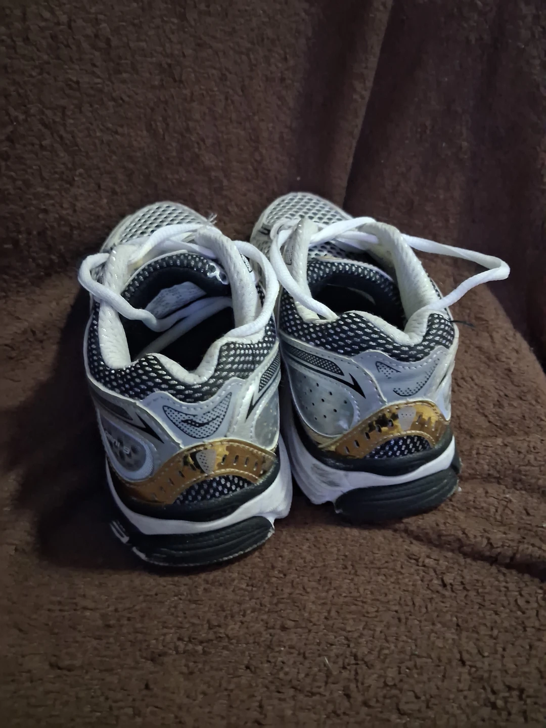 Sacony omni 9 size 2.5y - photo 3