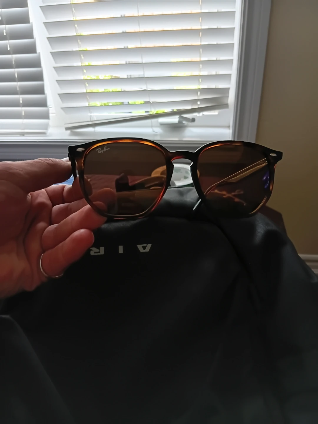 Ray-Ban Wayfarer Sunglasses - photo 3