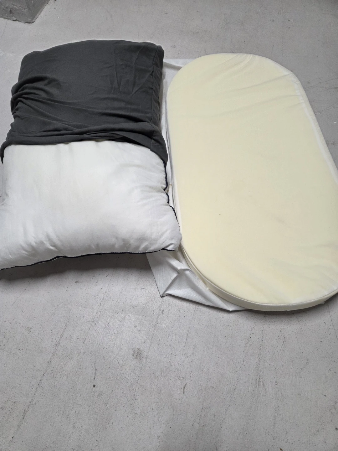 Baby Lounger with Pillow and Cover - photo 4