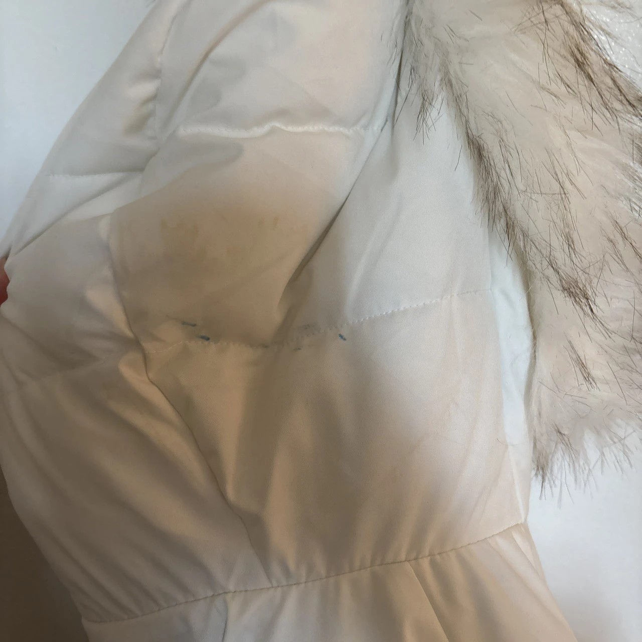 White Hollister Puffer Jacket with Fur Hood - photo 4