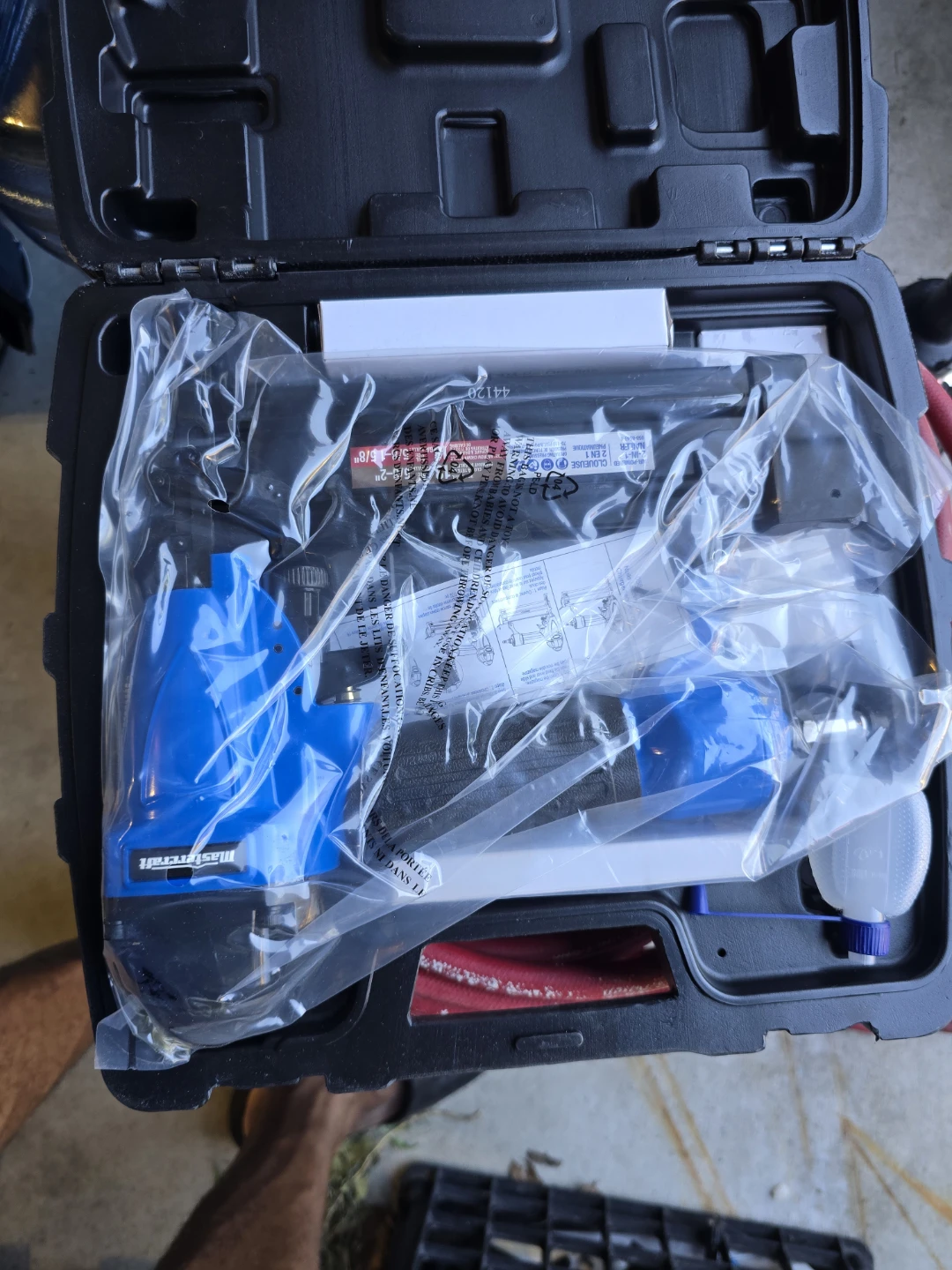Mastercraft Air-Powered 2-in-1 Nailer