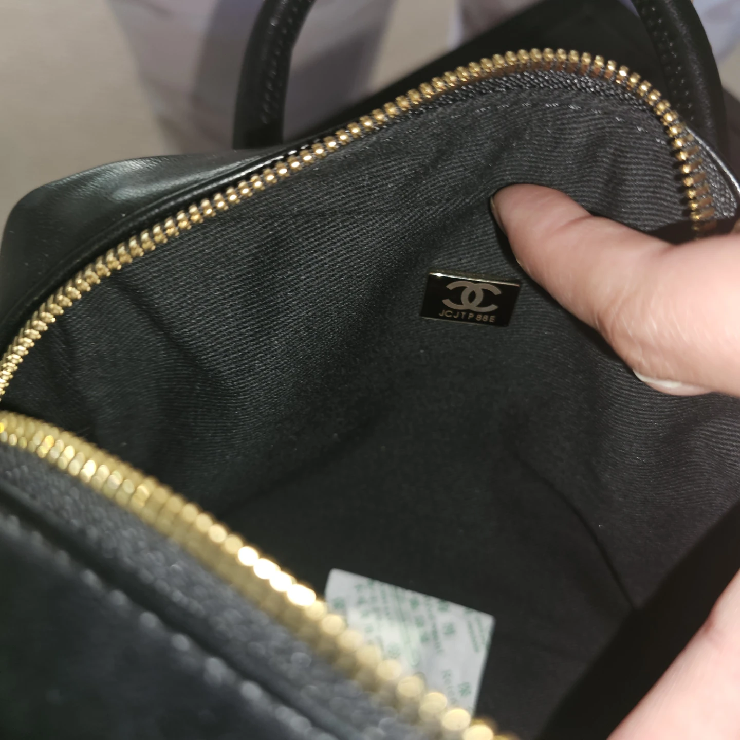 CHANEL Quilted Black Leather Vanity Case Bag Gold Hardware - photo 3