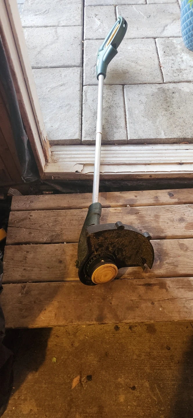 Yardworks corded grass trimmer - photo 4