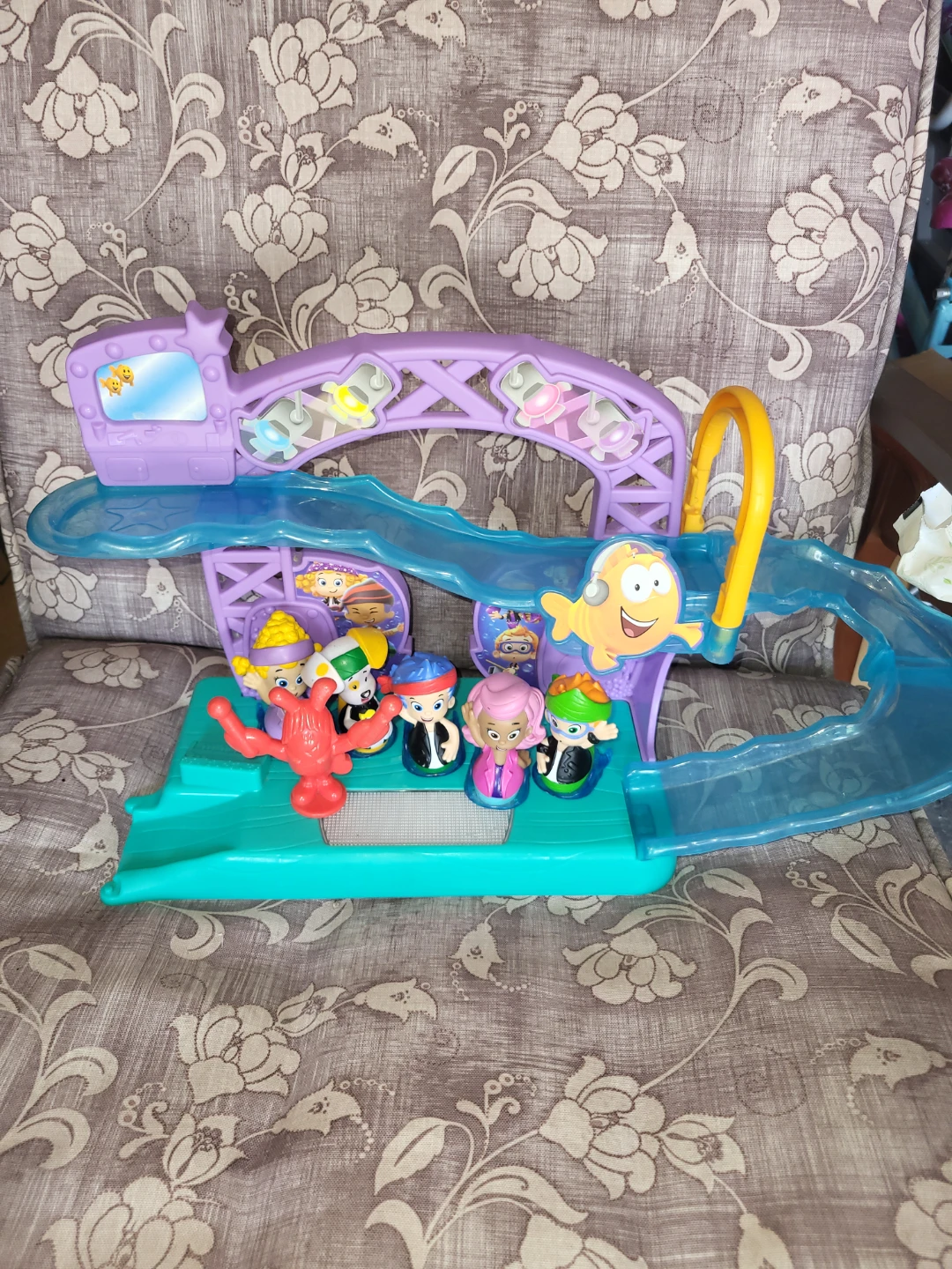 Bubble Guppies rock  Playset