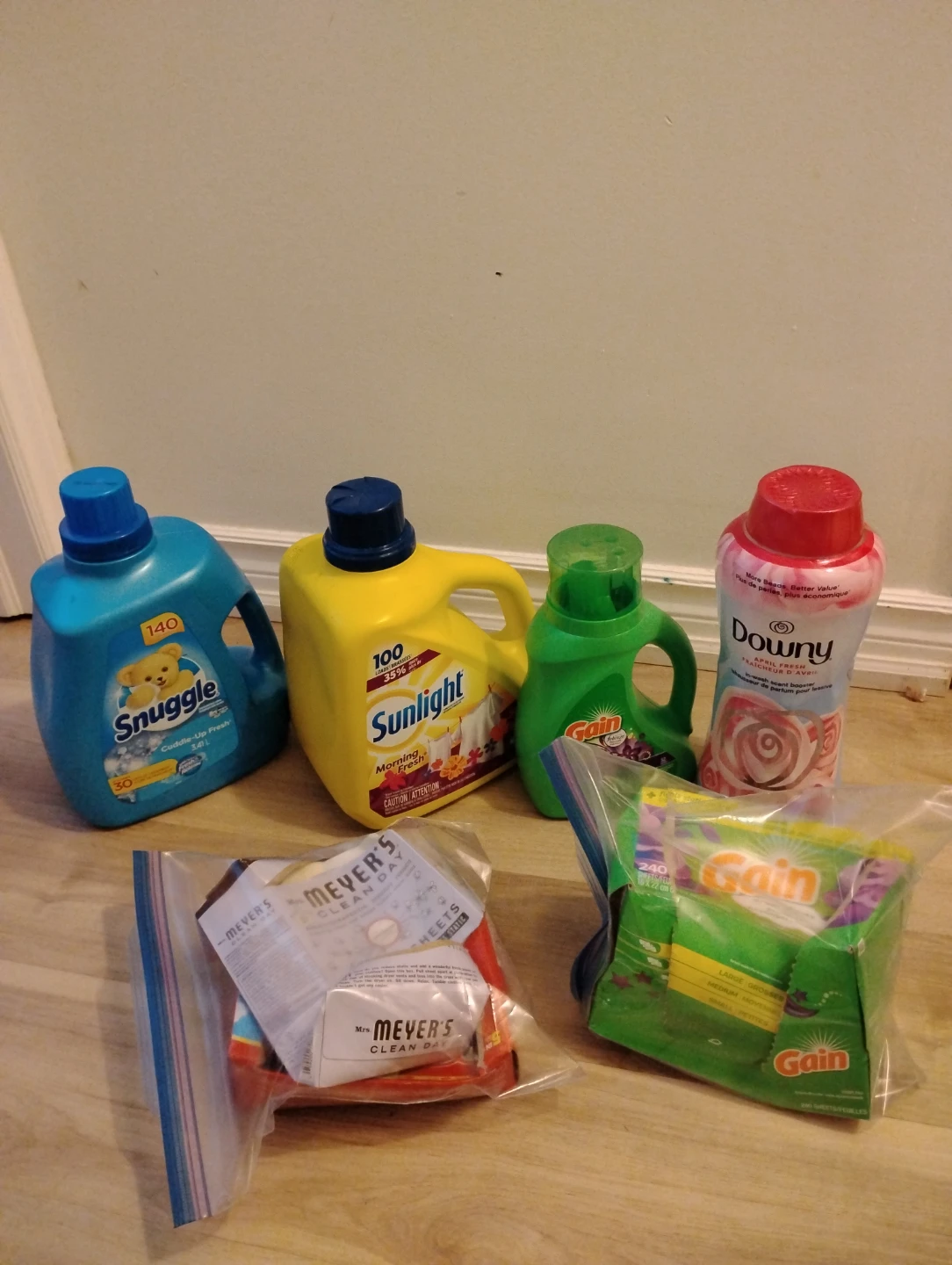 Snuggle, Sunlight, Gain, Downy Laundry Bundle