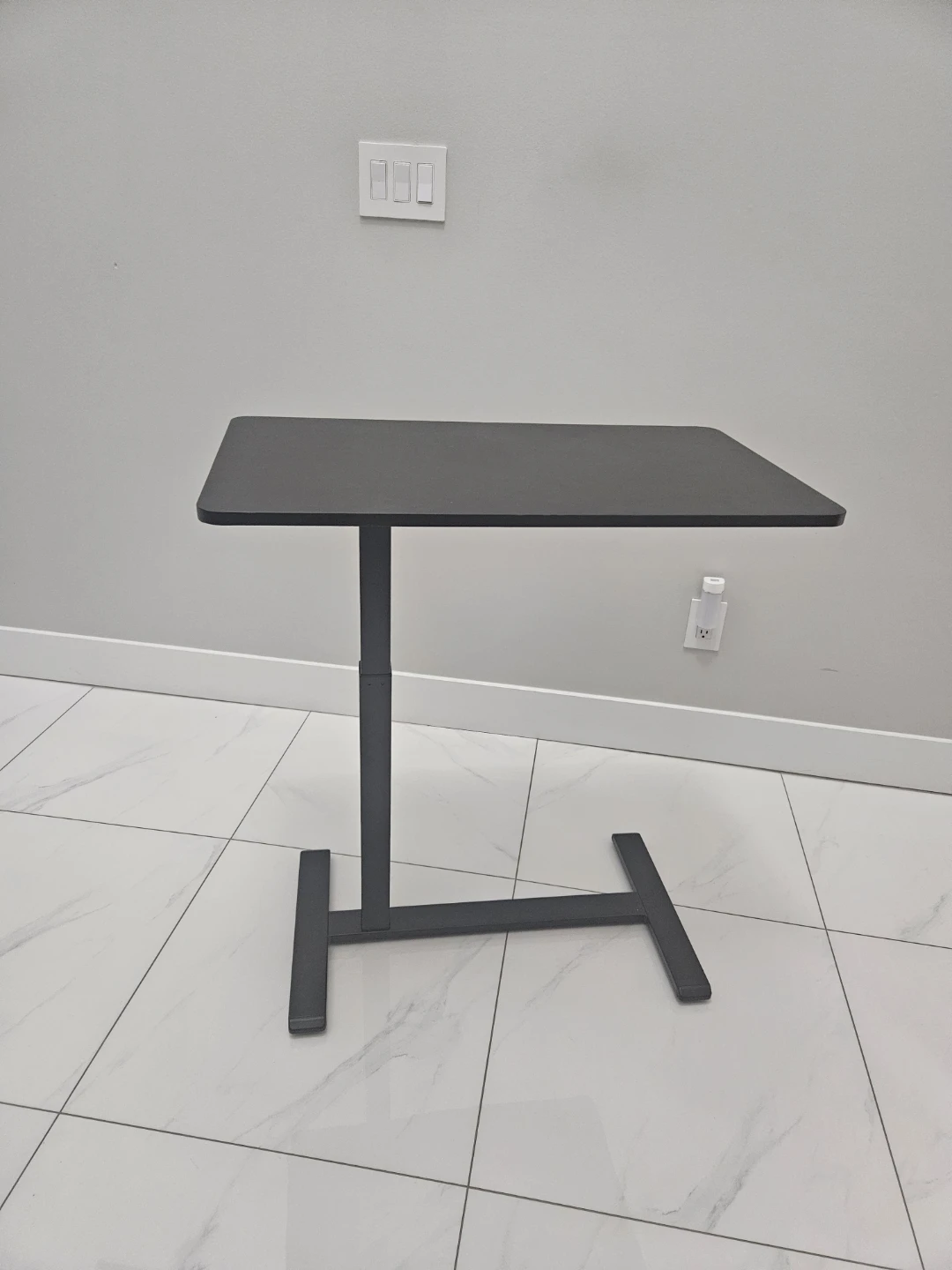 Adjustable Standing Desk Table