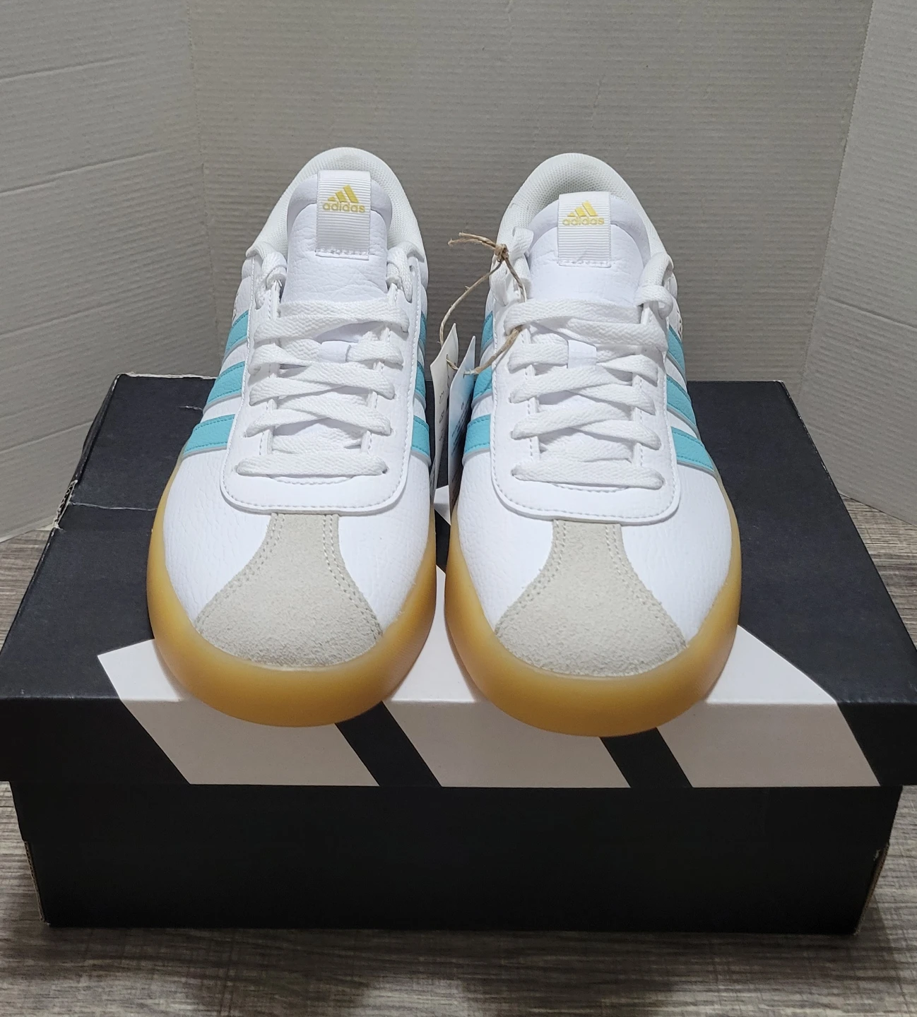 Adidas Sneakers White & Teal women 9.5 - photo 5