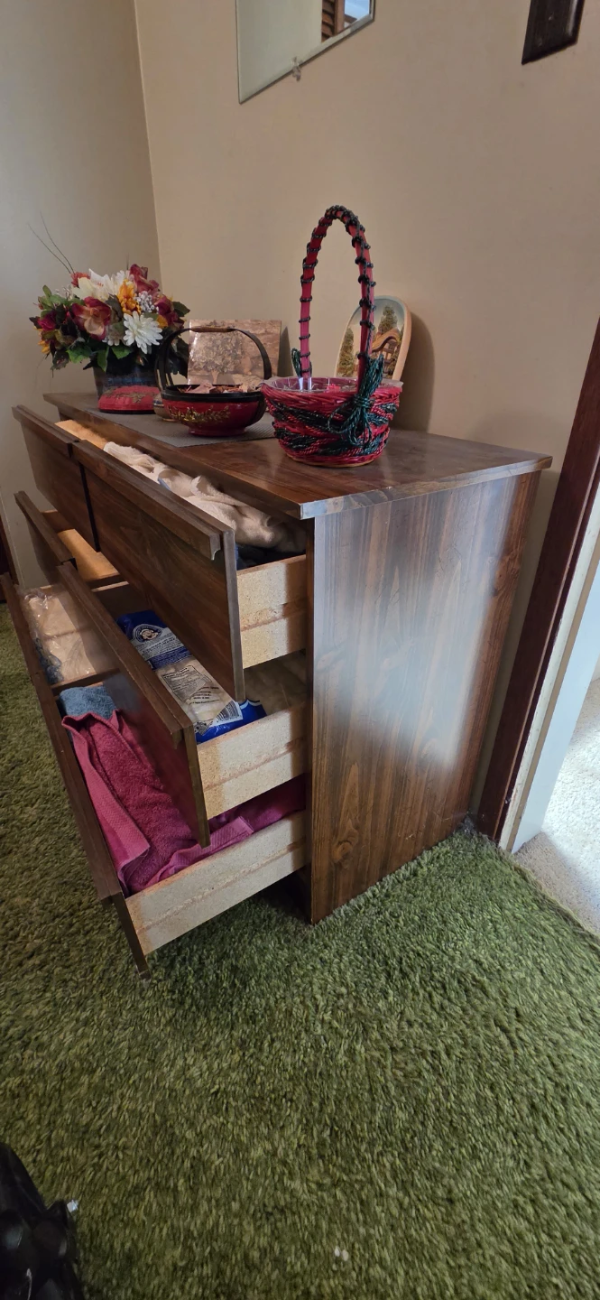 Bedroom Dresser - photo 2