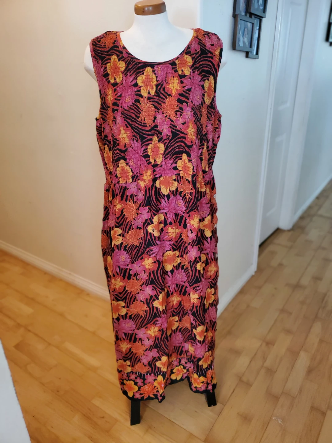 Ladies Dress - photo 5