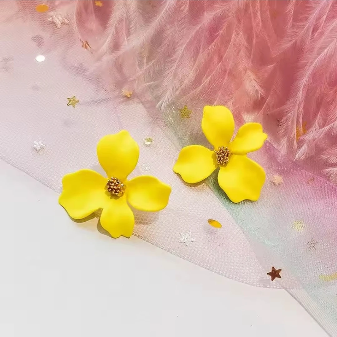 Yellow Flower Stud Earrings - photo 2
