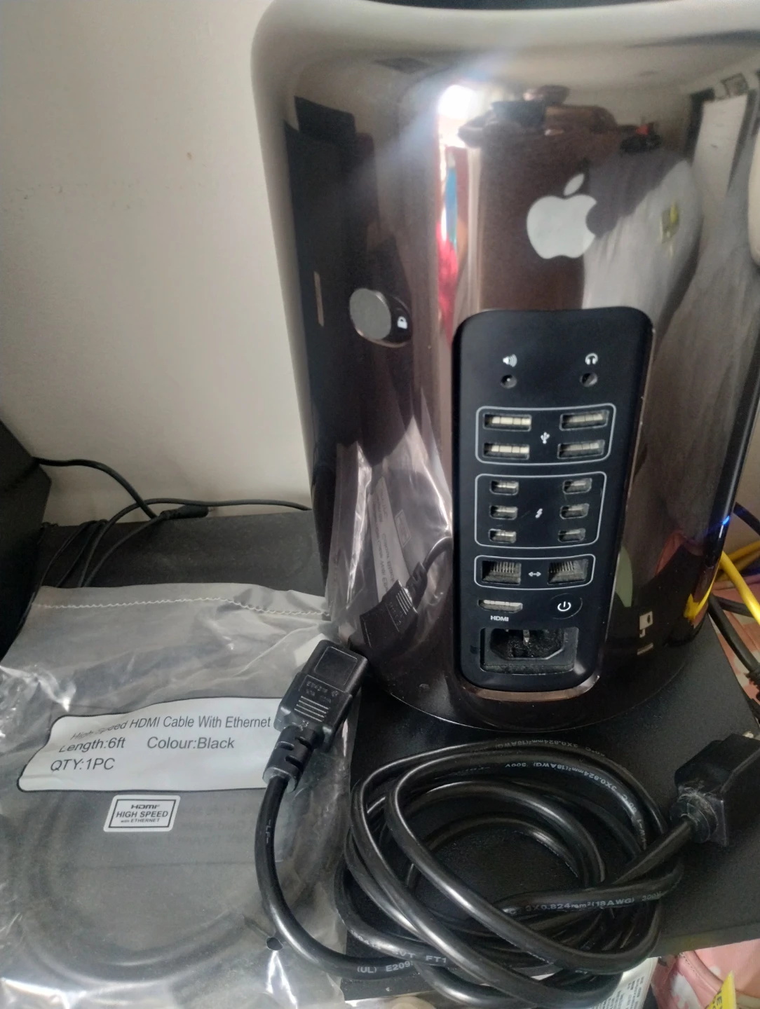 Apple Mac Pro Late 2013 Desktop Computer - photo 5