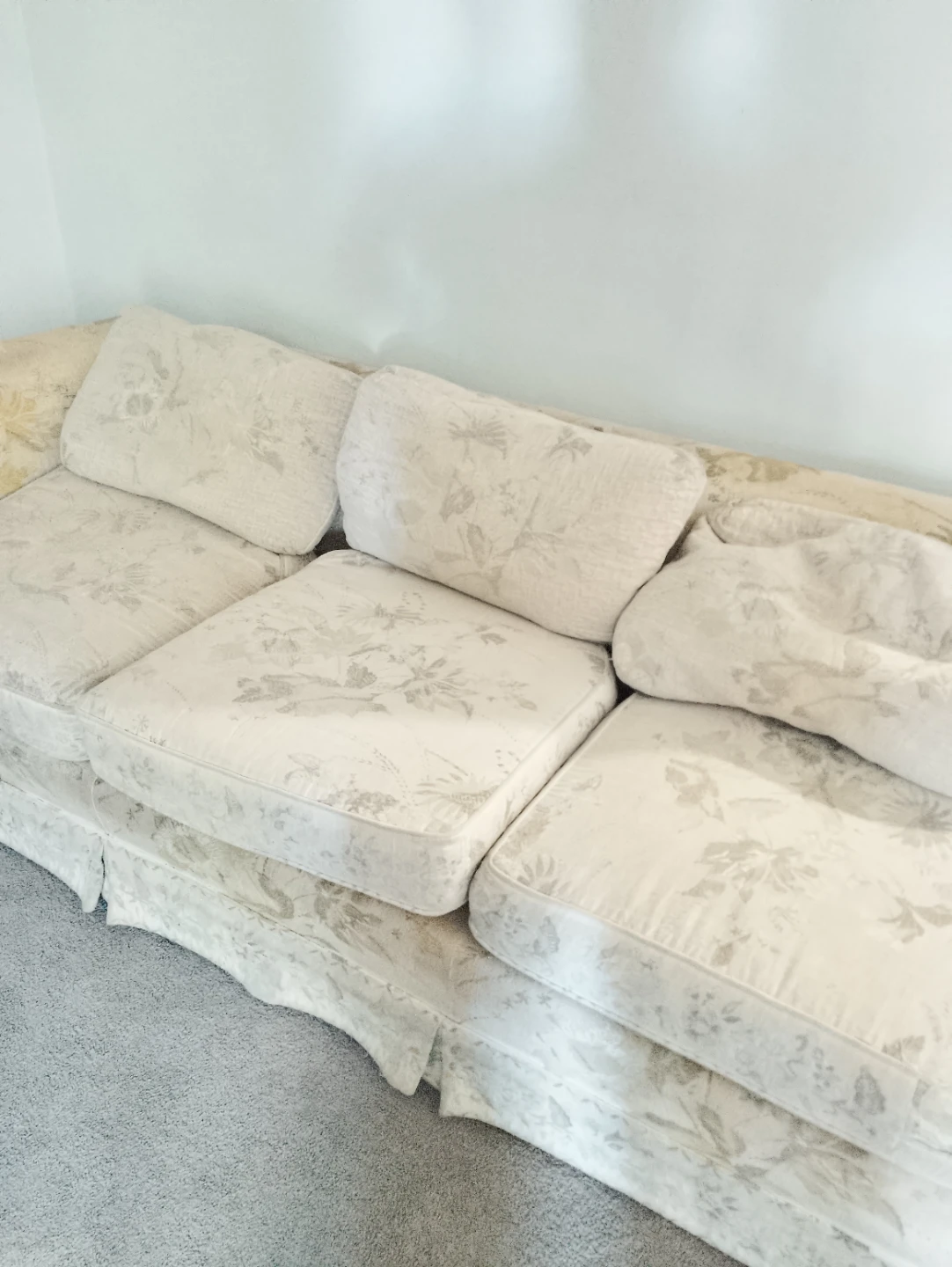 Vintage Floral Sofa - photo 2