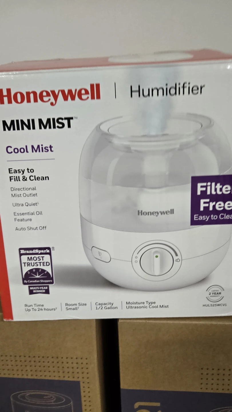 Honeywell / Levoit Humidifiers - photo 3