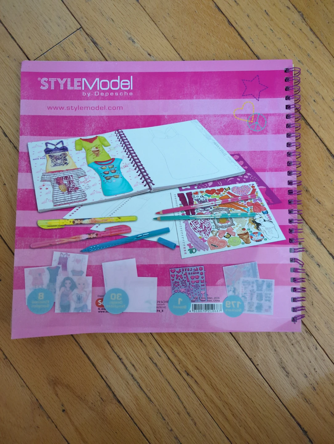 STYLEModel T-Shirt Designer Sketchbook by Depeche - photo 2