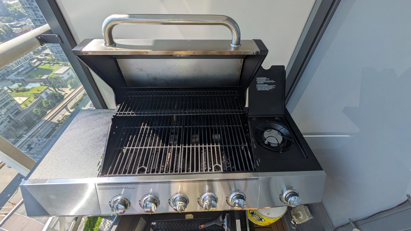 Brother's Grill 5-Burner Propane BBQ - photo 4