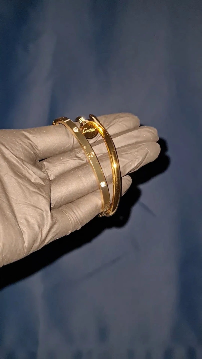 Beautiful bracelets / can buy as a set
