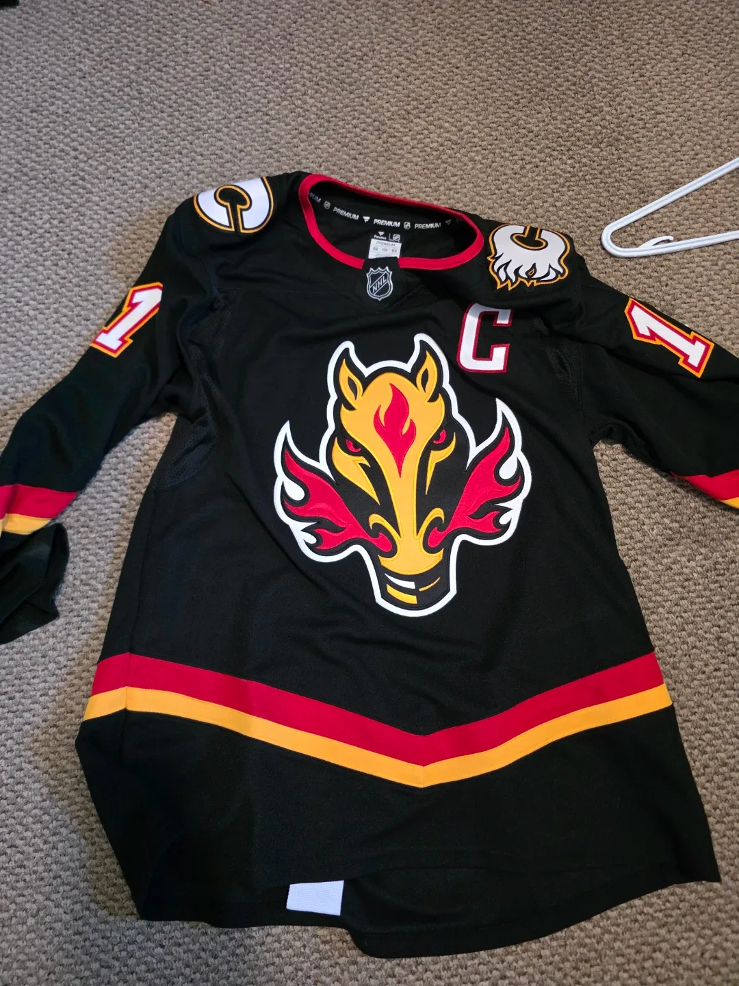 Calgary Flames Backlund #11 Replica Hockey Jersey