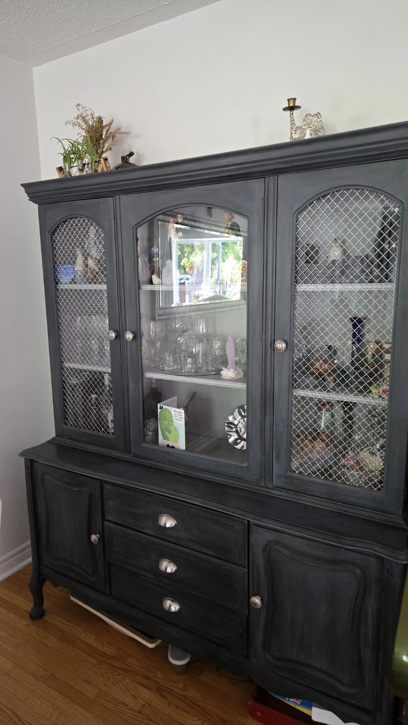Antique Refurbished China Cabinet - photo 2