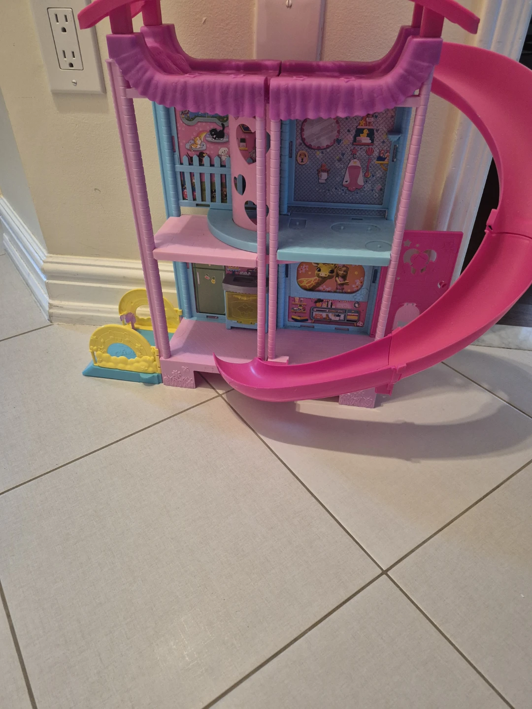 Dollhouse Playset with Slide - photo 3