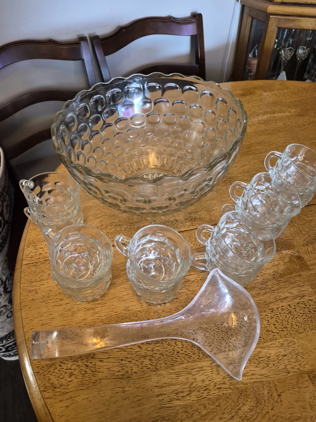 12" x 6 1/2" Large Glass Punch Bowl with 12 Glasses and Ladle - photo 3
