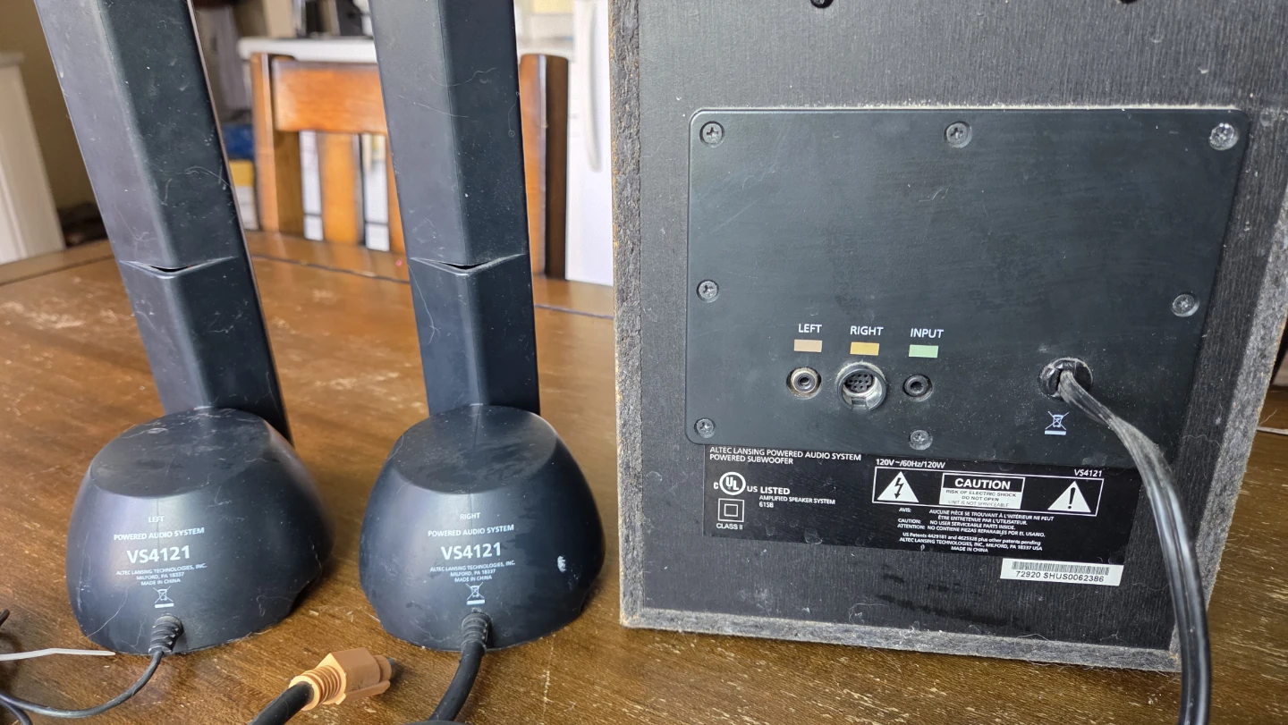 FREE — Altec Lansing VS4121 2.1 Speaker System - photo 2
