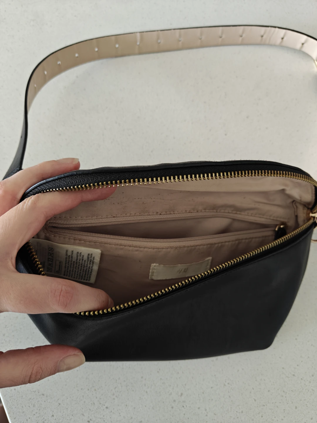 H&M Black Faux Leather Fanny Pack - photo 4