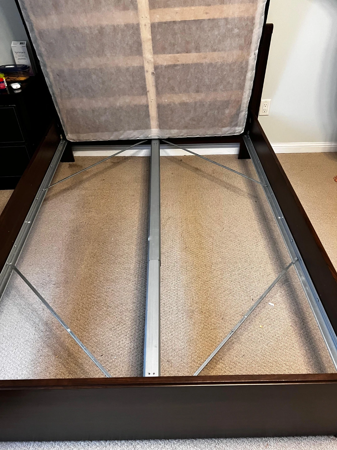 Dark Wood Bed Frame with Platform Base - double size - photo 3
