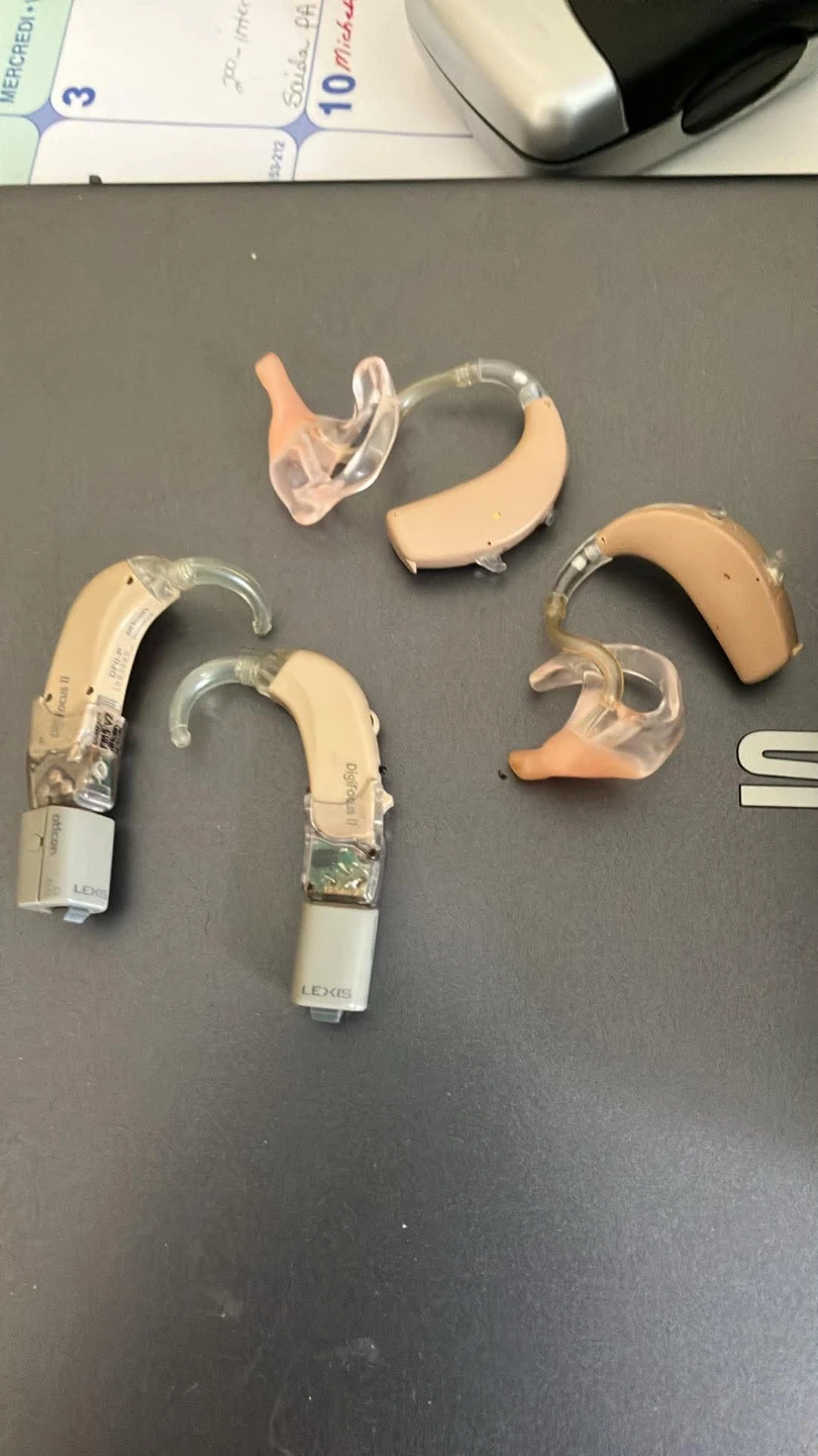 Phonak and Siemens Hearing Aids with Accessories - photo 5