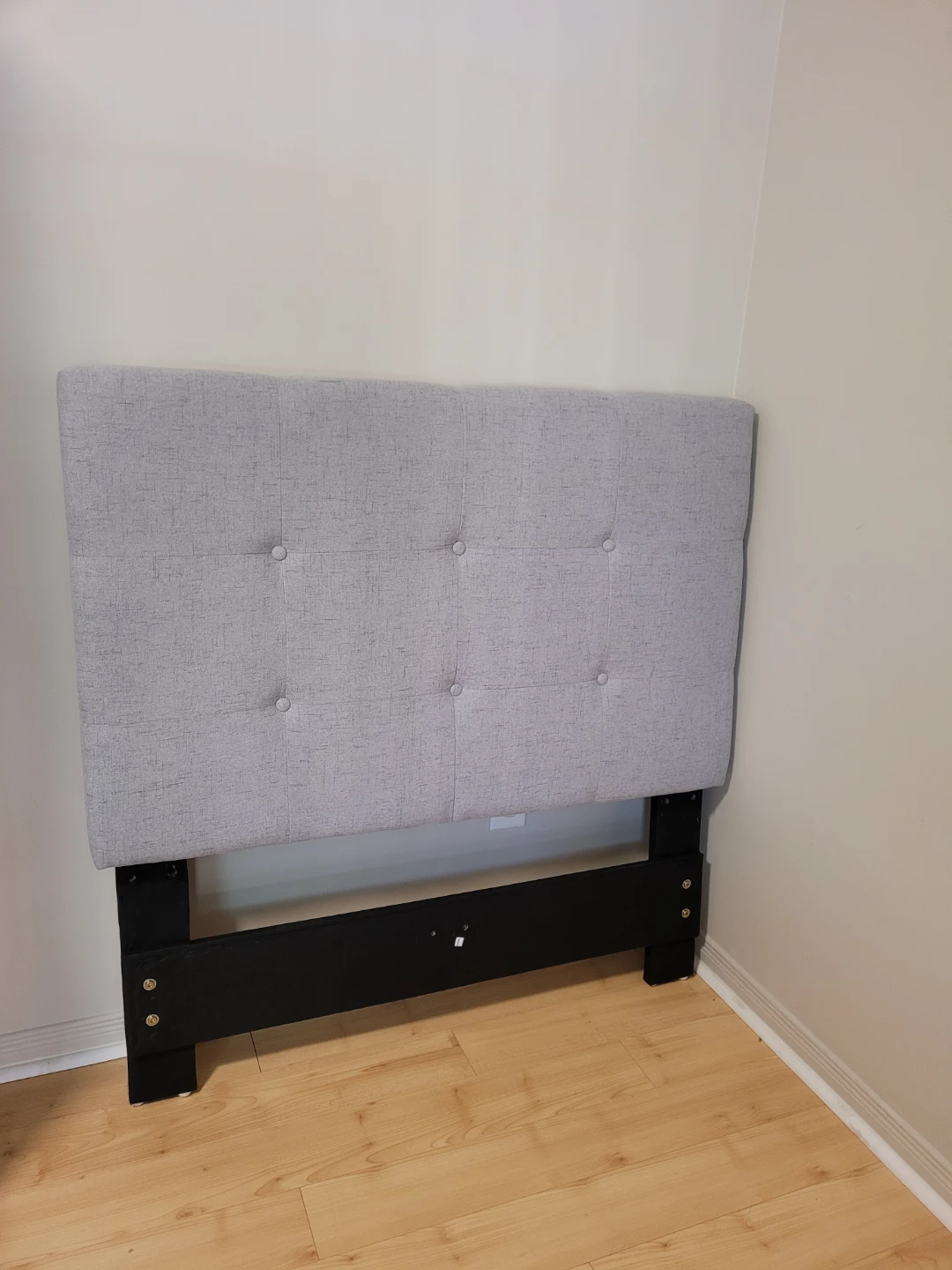 Grey Tufted Upholstered Headboard (SIngle size bed)