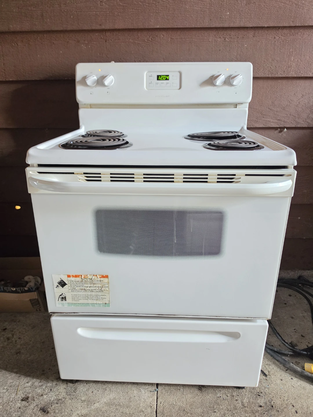 Delivery Available - Frigidaire Electric Range - photo 5
