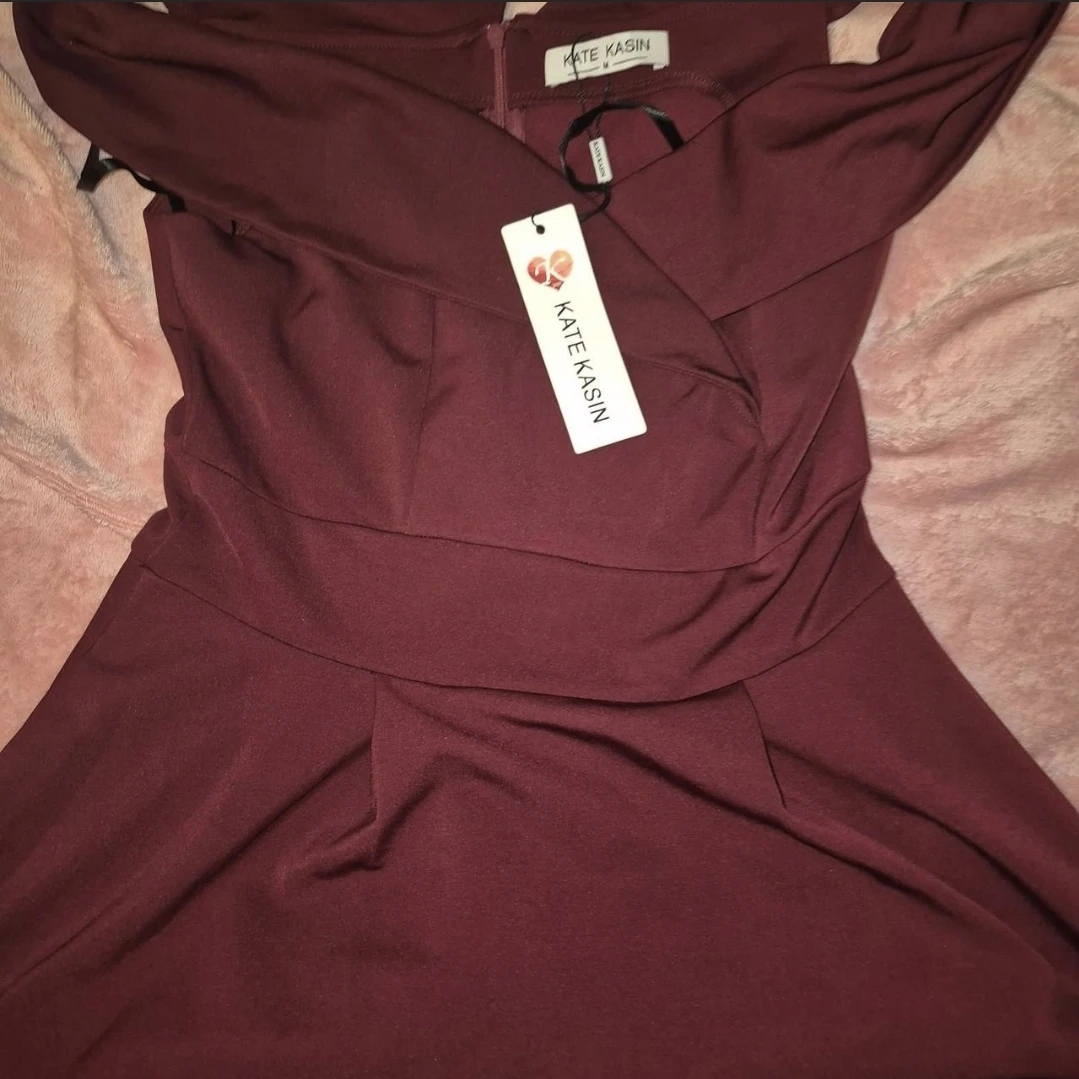 Kate Kasin Off-the-Shoulder Dress - Burgundy