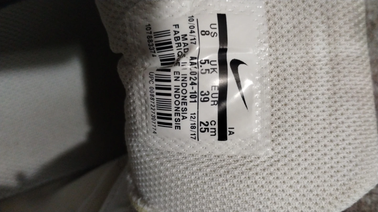 Used White NikeCourt Hard-Court Tennis Shoes - photo 3