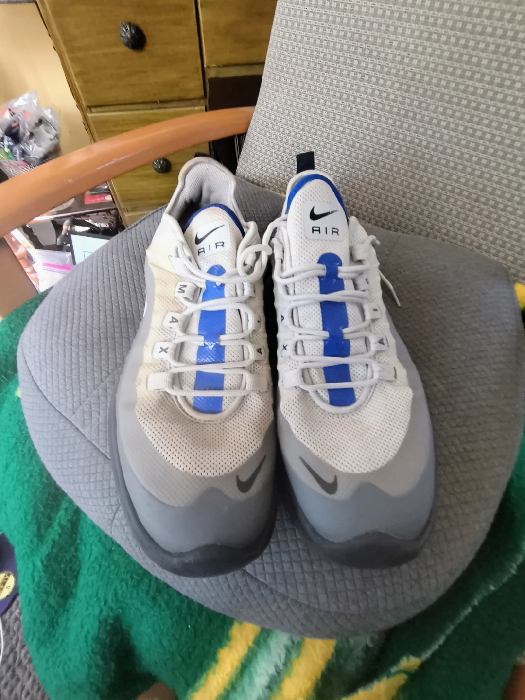 Nike Air Max Males size 10 used