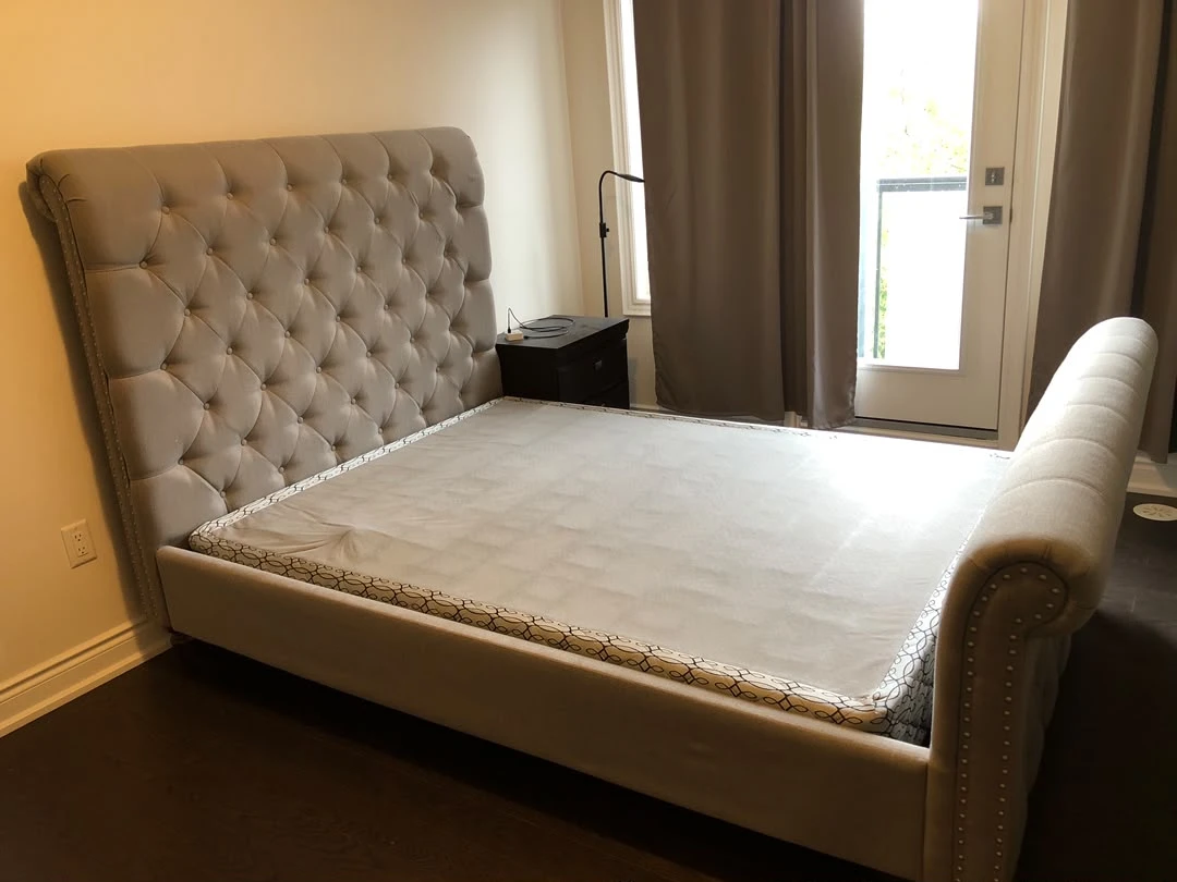 Tufted Upholstered Bed Frame