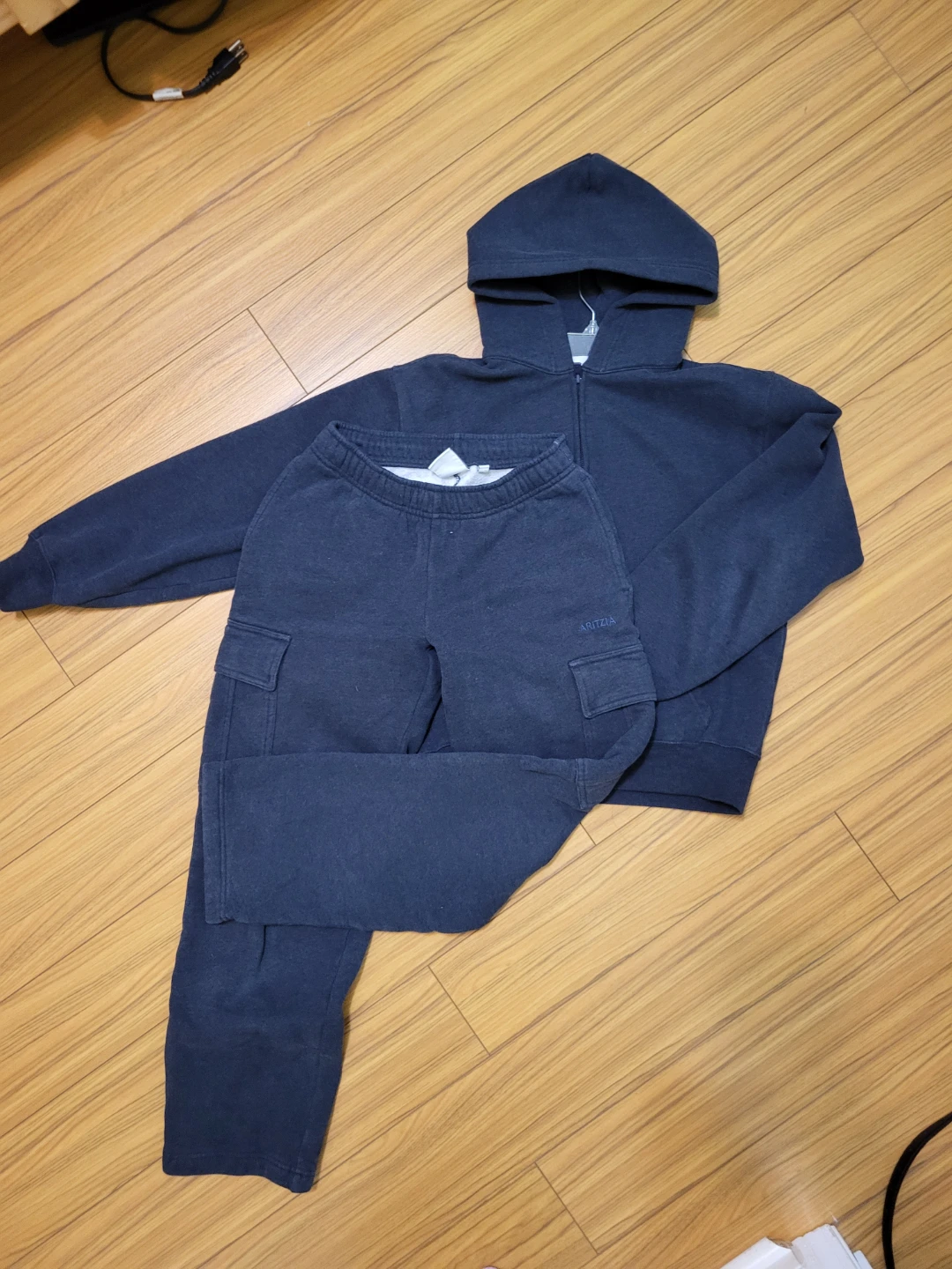 Aritzia Navy Cargo Sweatpants and Perfect Fit Sweatfleece Hoodie