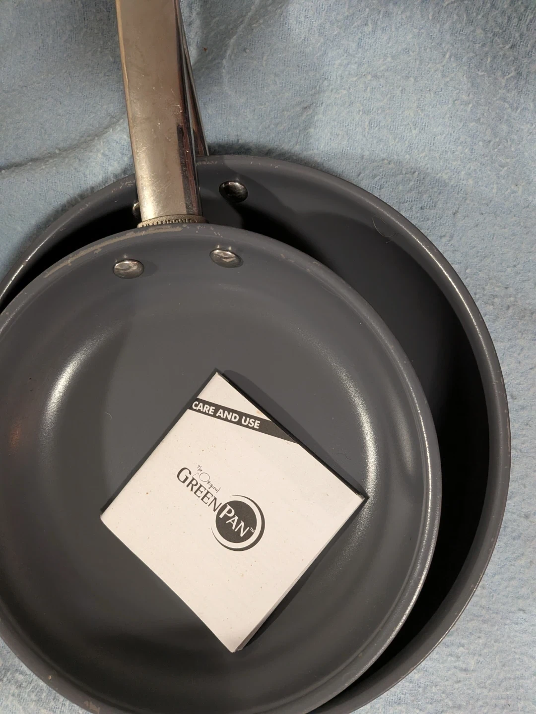 GREEN Pan cookware set of two frying pans. - photo 3