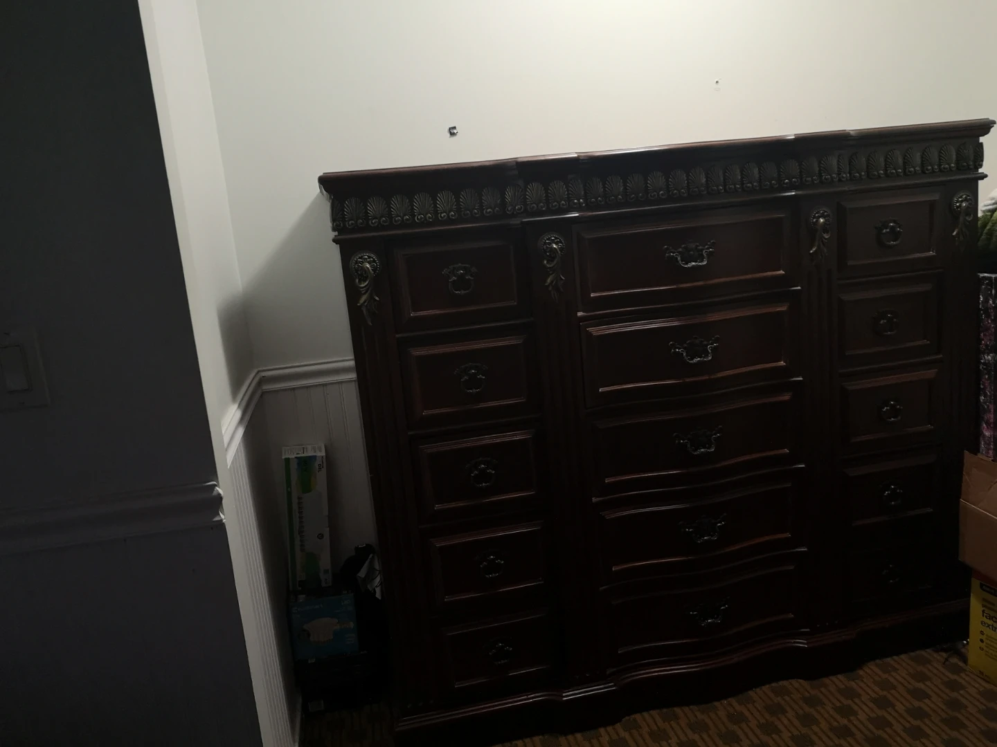 Dressers12 drawers