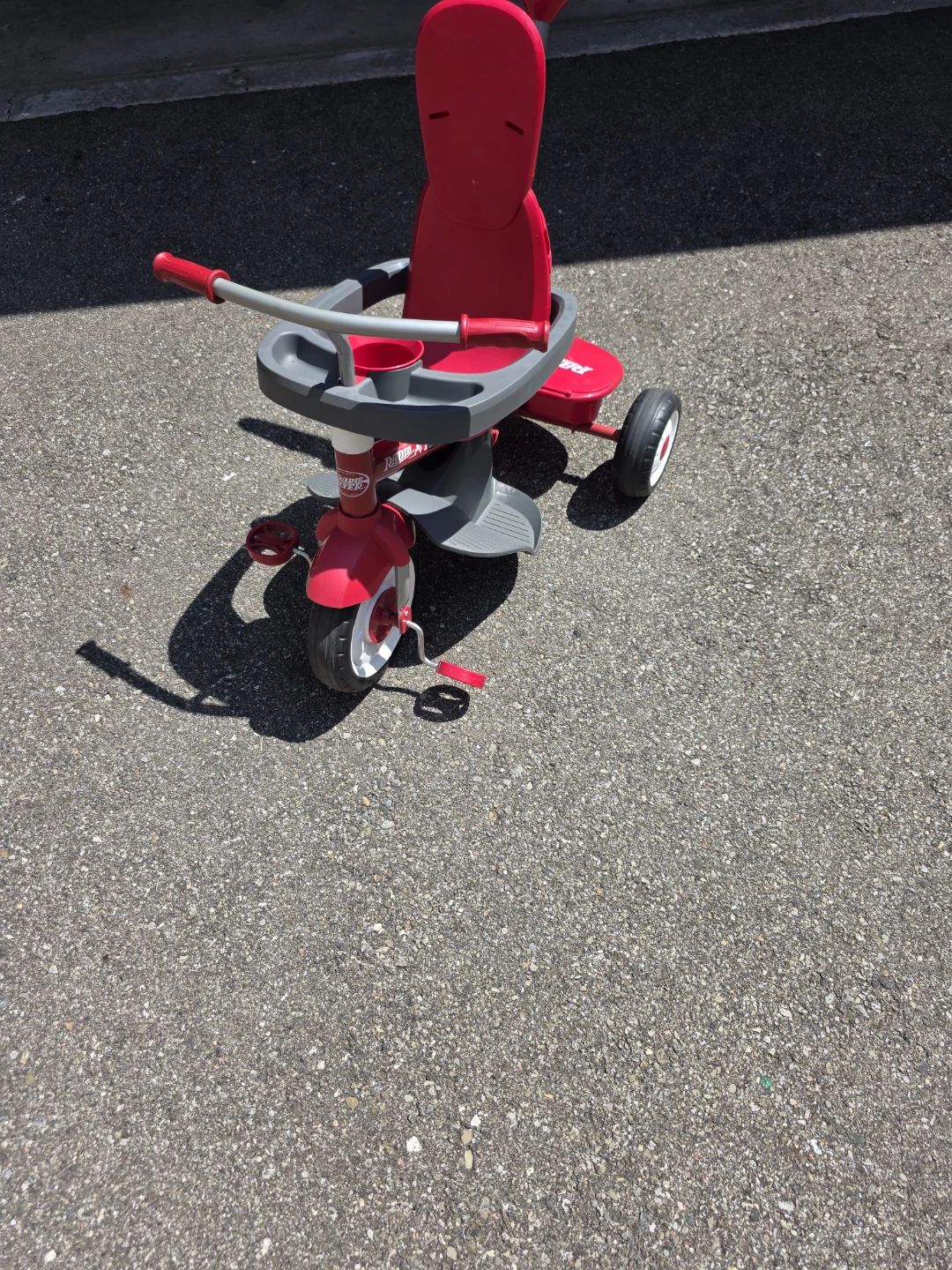 Radio Flyer Tricycle - photo 3