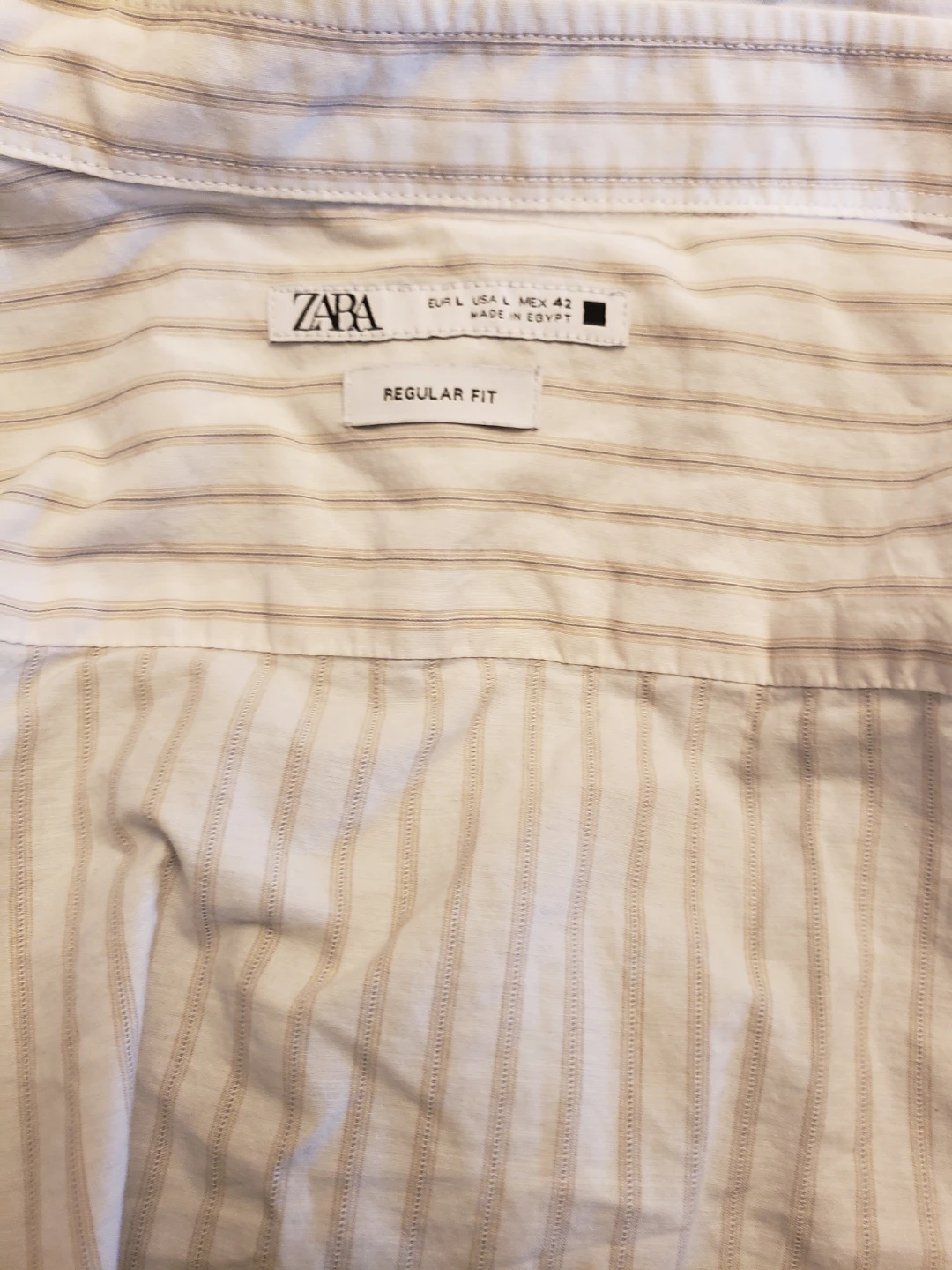 $25 Brand Bundle of Men's Dress Shirts. - photo 3