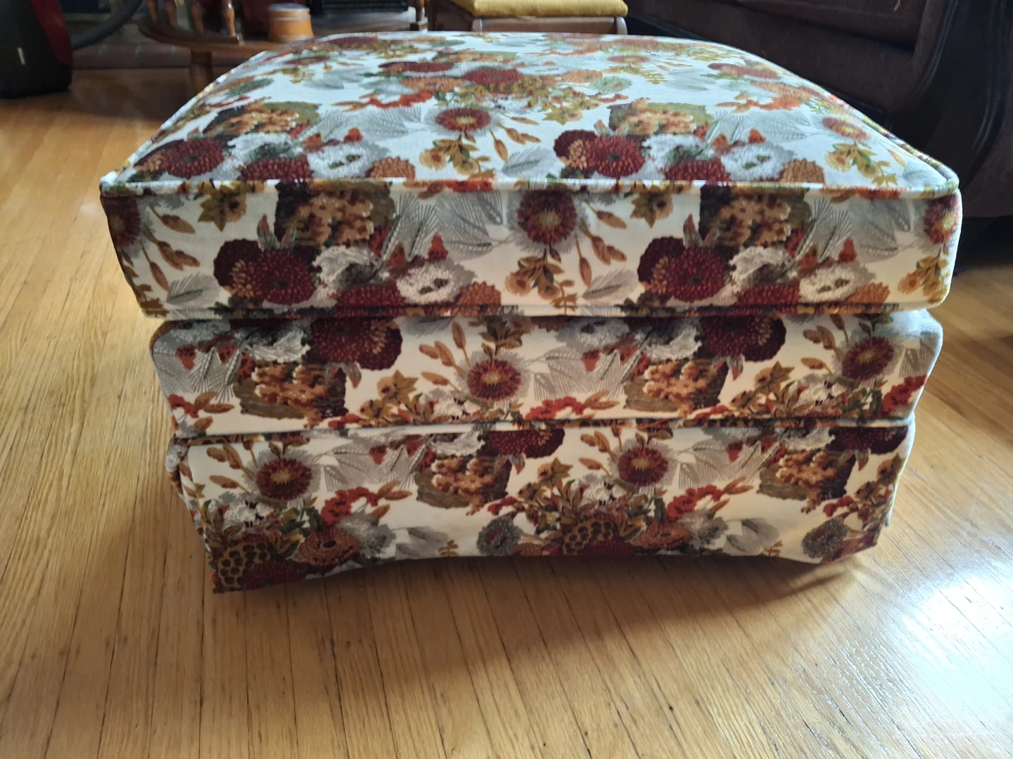 Floral Upholstered Ottoman with Wheels - photo 2