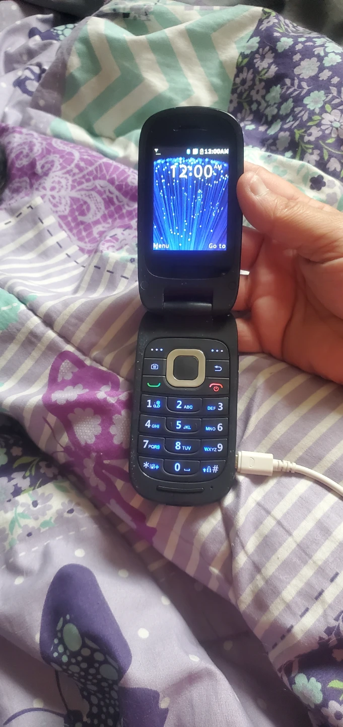Pay as you go flip phone