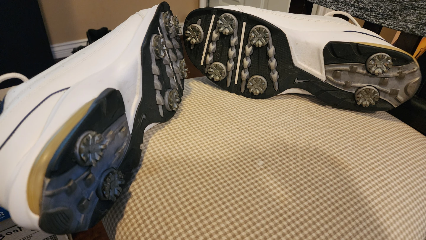 Nike Air Max Golf Shoes - photo 2