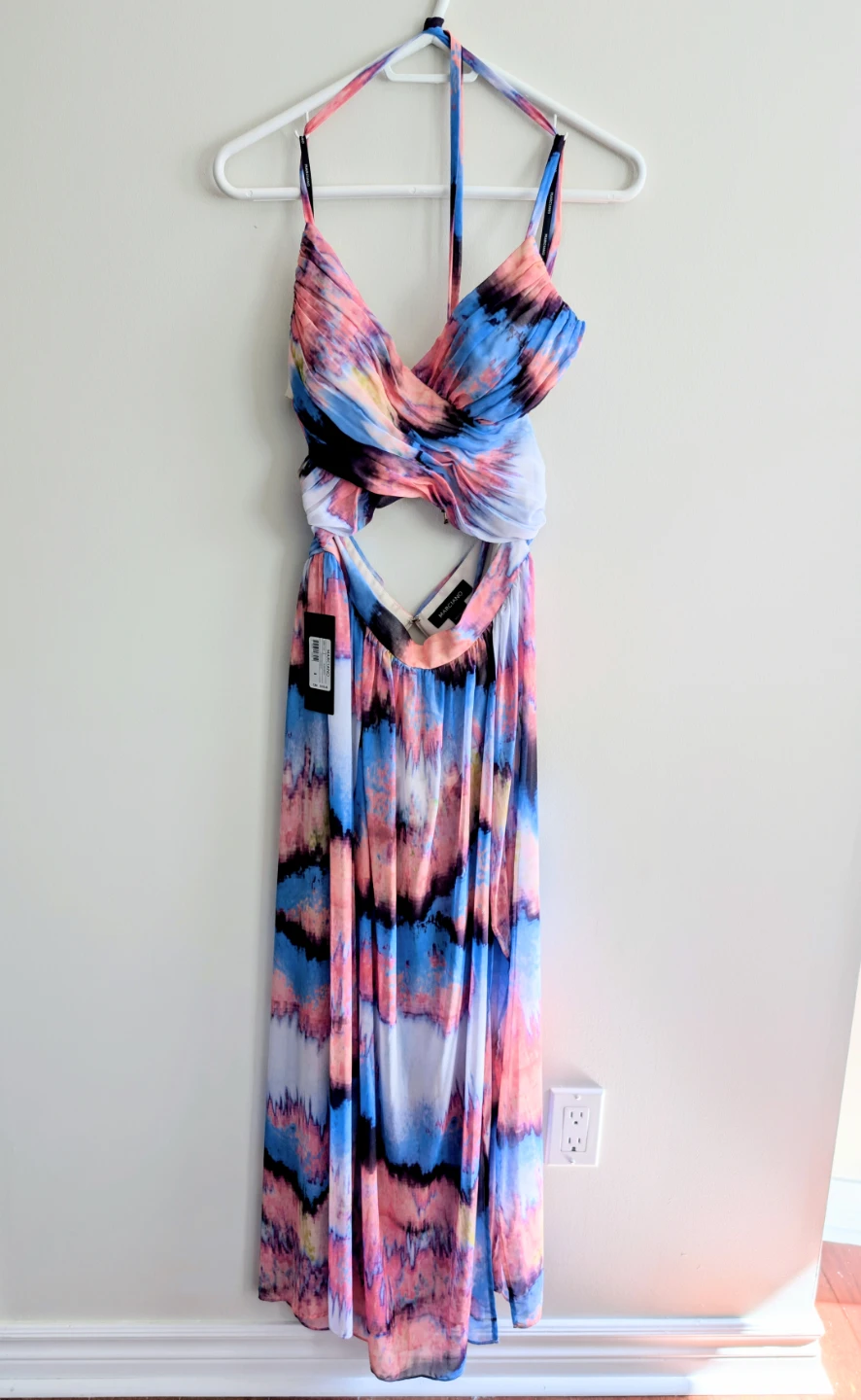 Brand New with tag Marciano Reflection Dress, size 8