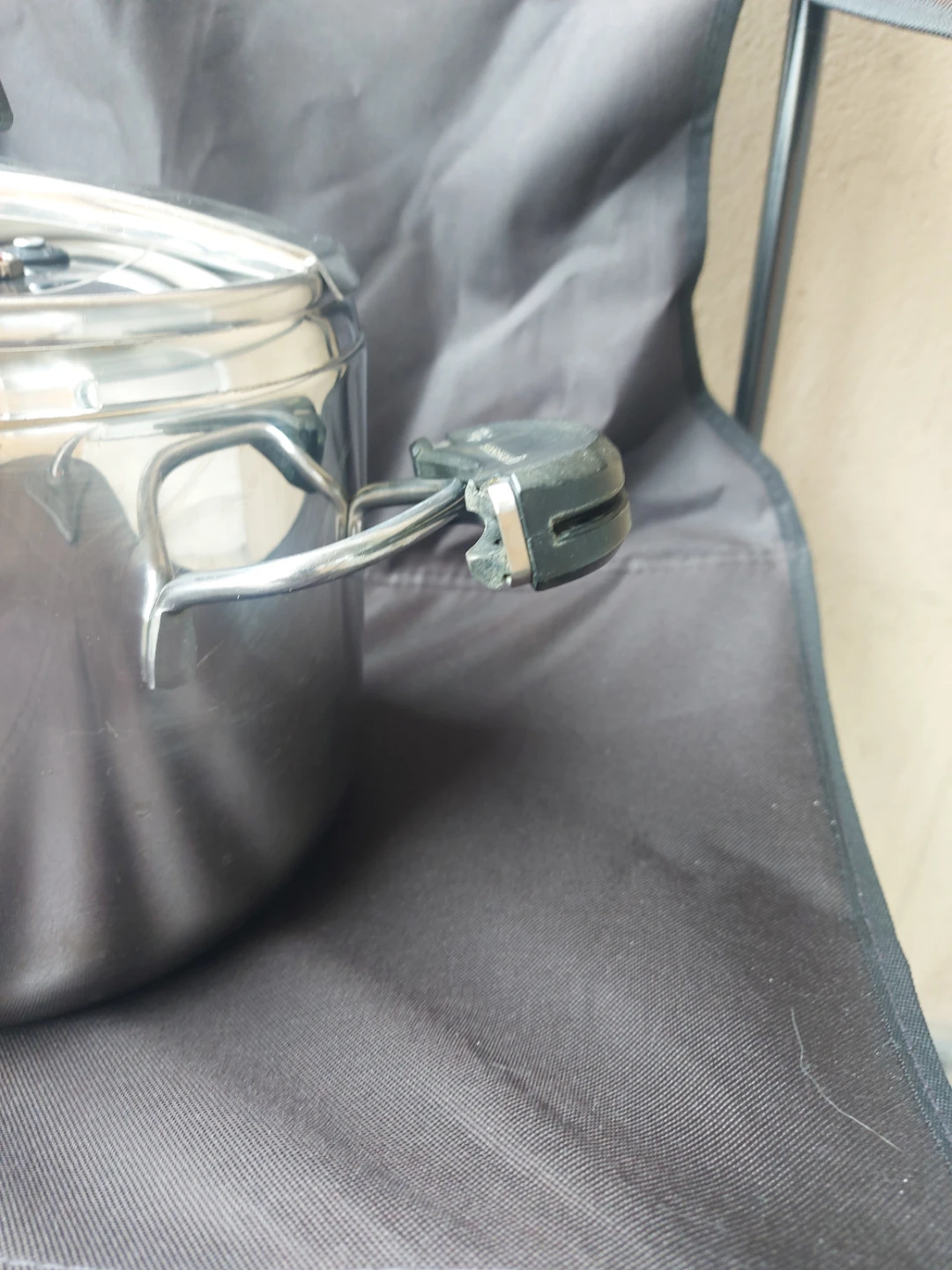 Lagostina pressure cooker - photo 2