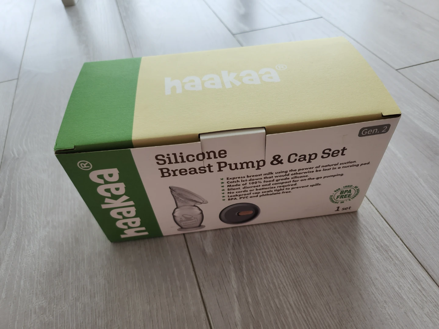(Brand New!!) Haakaa Silicone Breast Pump & Cap Set Gen. 2