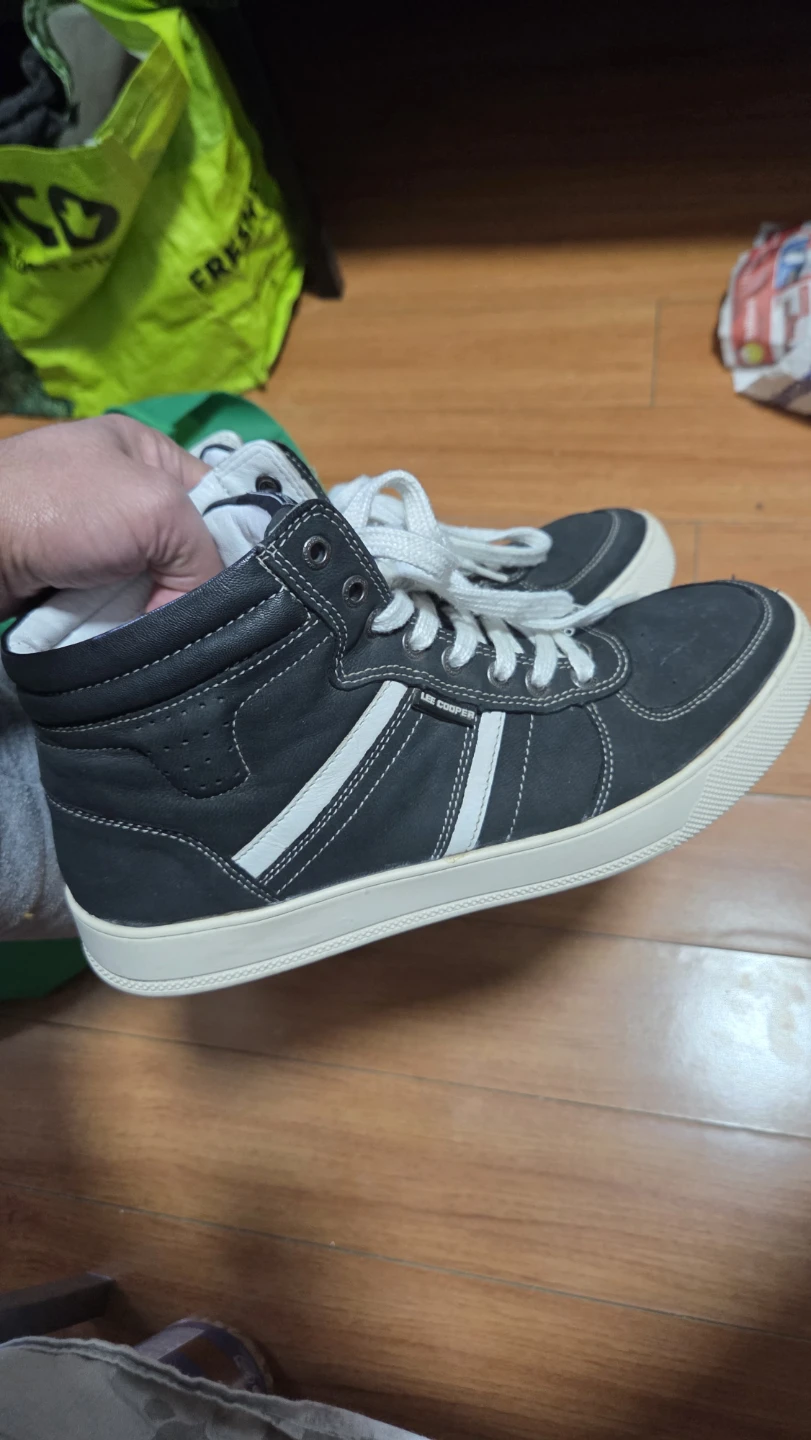 Lee Cooper High-Top Sneakers