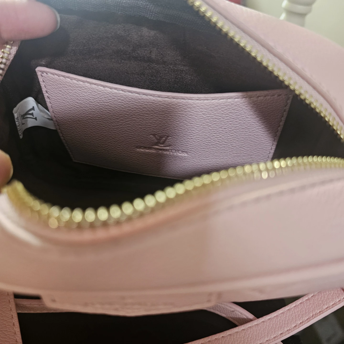 Louis Vuitton Pink Monogram Camera Bag - photo 3
