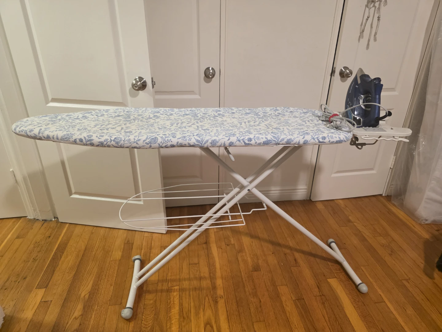 Rowenta DW9280  Iron + Board +  Over the door Holder - photo 4