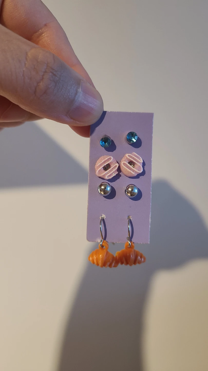 New Claire's Assorted Earrings Set