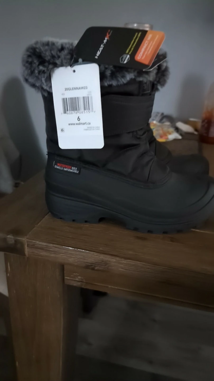 Girls' Winter Boots - Size 6